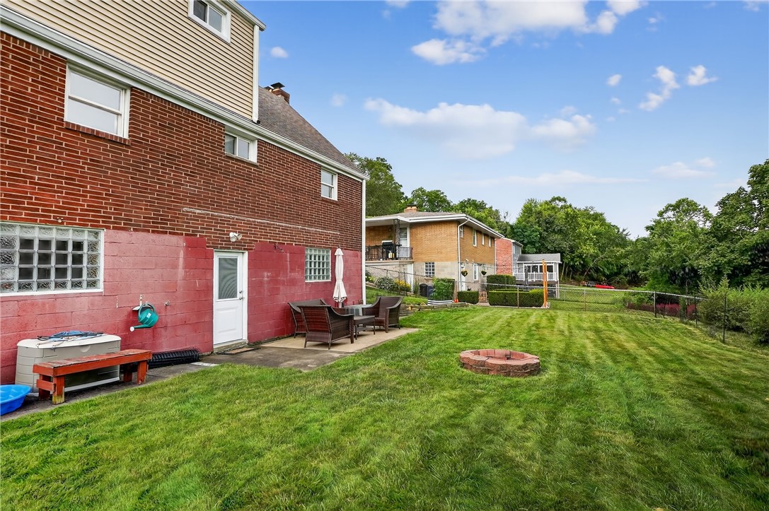 Brookline, Pennsylvania 15226, United States, 2 Bedrooms Bedrooms, ,3 BathroomsBathrooms,Residential,Contingent,163478