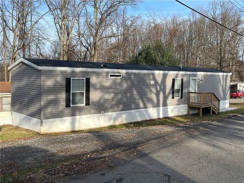 Manufactured Home in Economy PA 10 Apple Grove.jpg