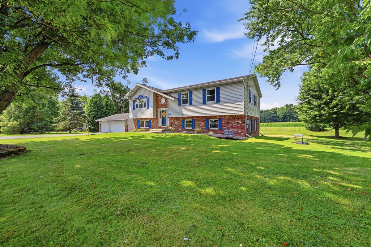 182 Bear Creek Rd