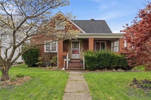 Photo of 1328 Union Ave, Natrona Heights, PA 15065 (MLS # 1748690)