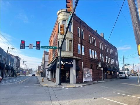 Photo of 26 Morgantown St, Uniontown, PA 15401 (MLS # 1733818)