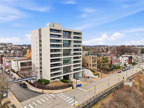 Photo of 111 Grandview Ave #403, Pittsburgh, PA 15211 (MLS # 1744869)