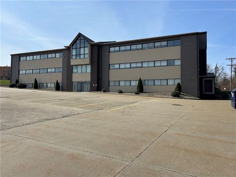 Photo of 20 Highland Park Drive, Uniontown, PA 15401 (MLS # 1745913)