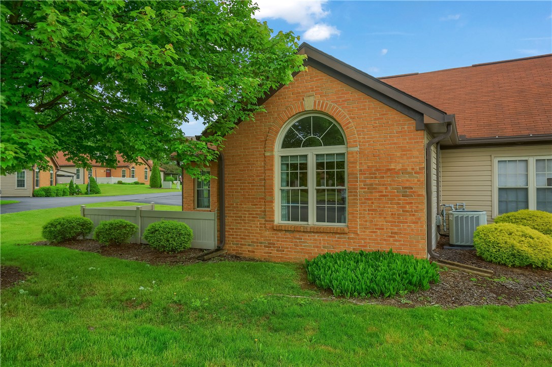 33 Ashford Dr
