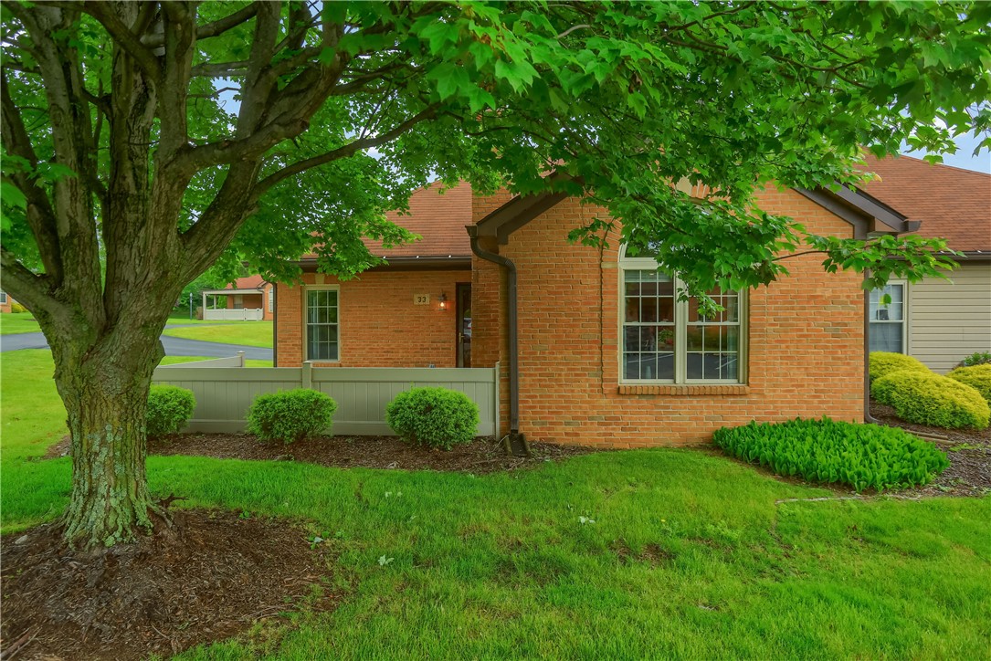 33 Ashford Dr