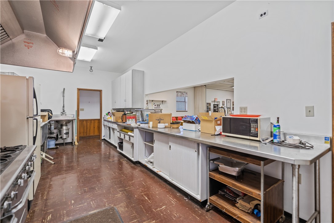 Cecil, Pennsylvania 15350, United States, ,Commercial,Active,29910