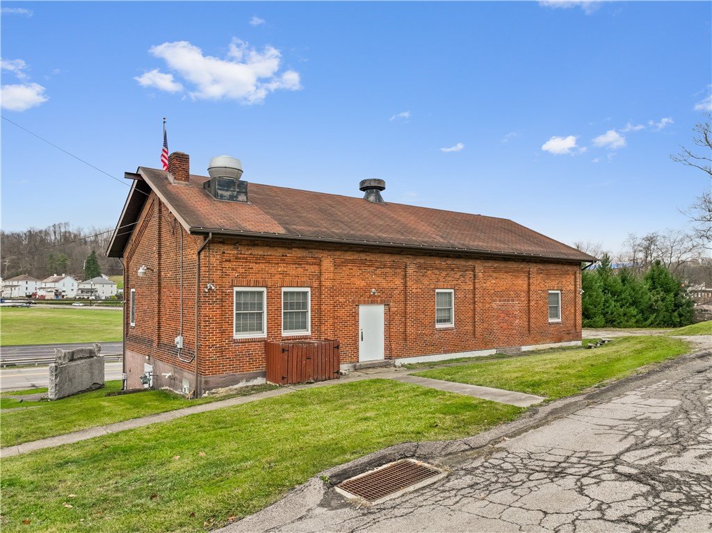 Cecil, Pennsylvania 15350, United States, ,Commercial,Active,29910