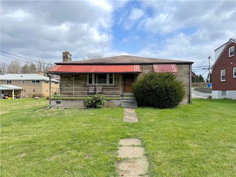 Photo of 14531 Ridge Rd, Irwin, PA 15642 (MLS # 1749840)