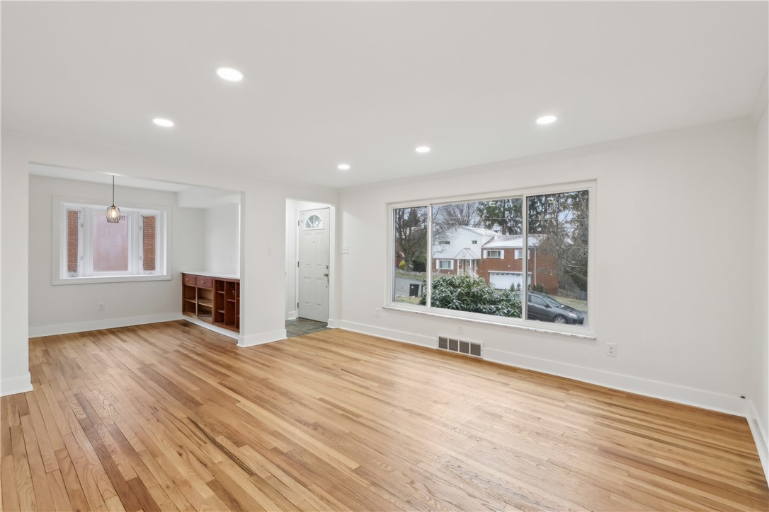 6854 Ridgevue Dr Dr, South Park, Pennsylvania image 3