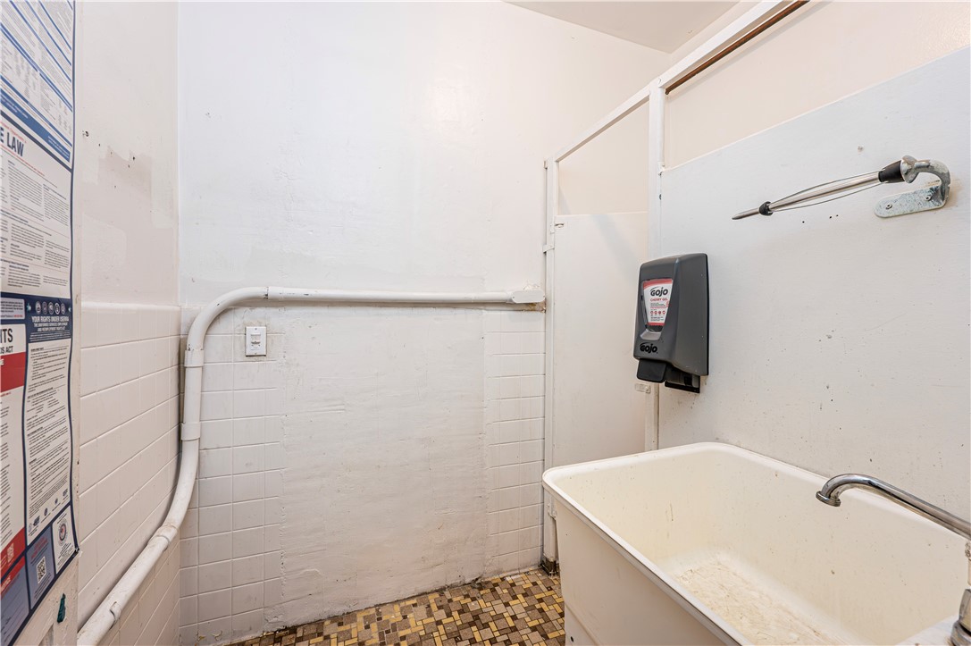 Jeannette, Pennsylvania 15644, United States, ,Commercial,Active,234199