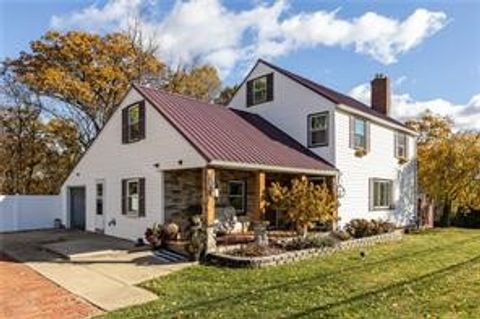 Photo of 497 Route 288, Ellwood City, PA 16117 (MLS # 1744528)