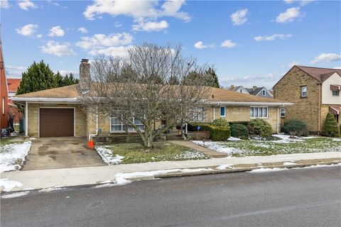 Photo of 936 Kennedy Dr, Ambridge, PA 15003 (MLS # 1738051)