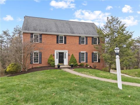 2481 Dogwood Dr Franklin Park PA 15090