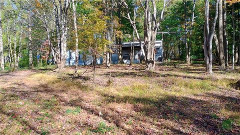 Photo of 850 Hickernell Rd, Ellwood City, PA 16117 (MLS # 1727182)