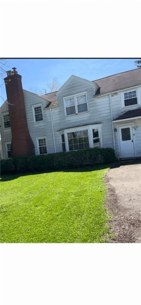 Photo of 140 Davis Rd, Valencia, PA 16059 (MLS # 1736723)