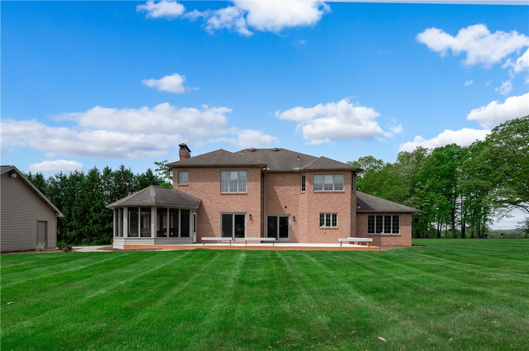 Connoquenessing Twp, Pennsylvania 16053, United States, 4 Bedrooms Bedrooms, ,4 BathroomsBathrooms,Residential,Active,148668