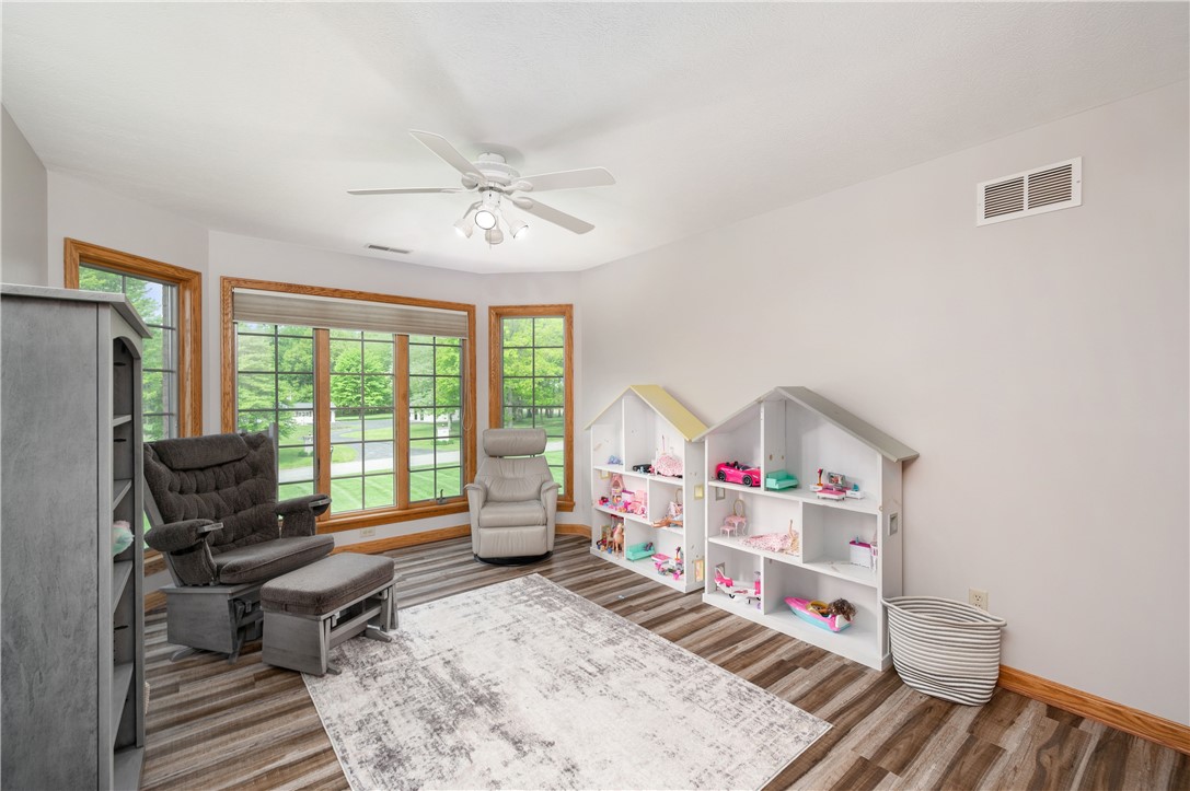 Connoquenessing Twp, Pennsylvania 16053, United States, 4 Bedrooms Bedrooms, ,4 BathroomsBathrooms,Residential,Active,148668