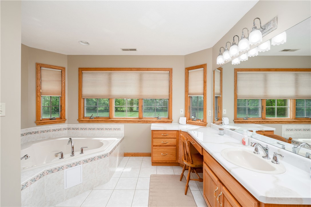 Connoquenessing Twp, Pennsylvania 16053, United States, 4 Bedrooms Bedrooms, ,4 BathroomsBathrooms,Residential,Active,148668