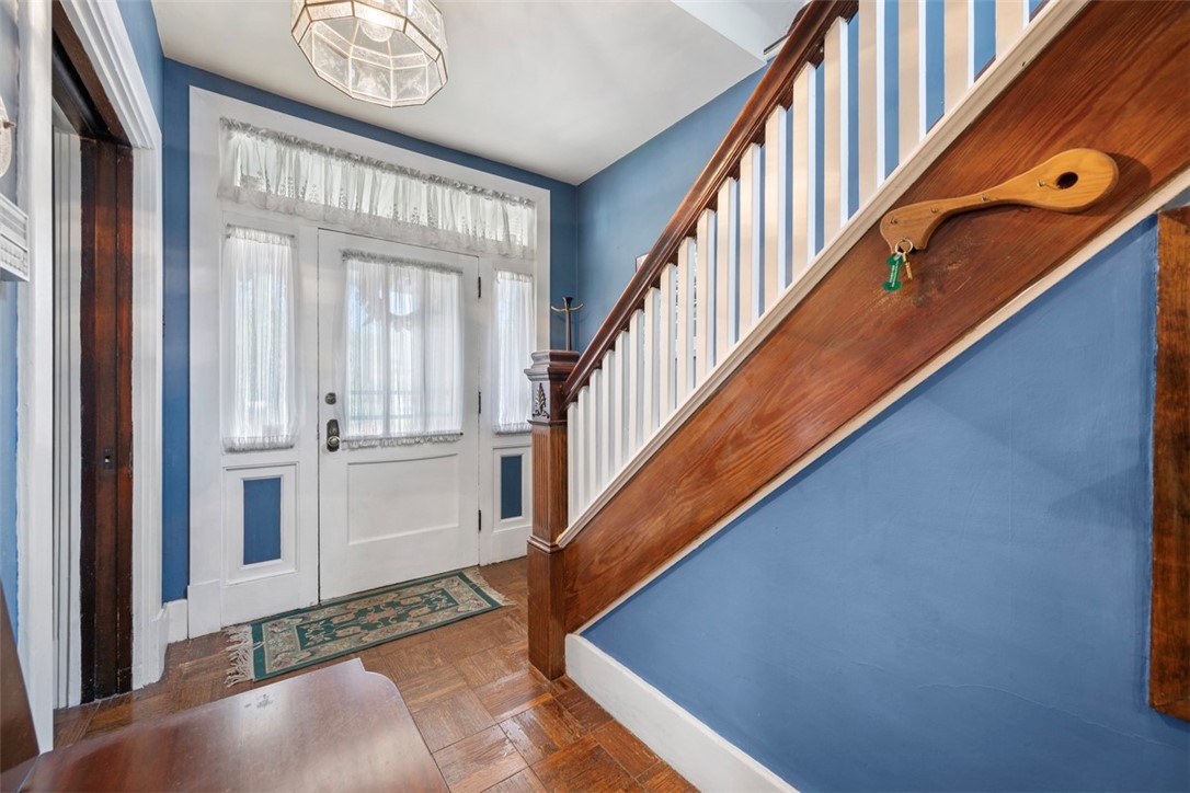 Forest Hills Boro, Pennsylvania 15221, United States, 3 Bedrooms Bedrooms, ,3 BathroomsBathrooms,Residential,Contingent,122354