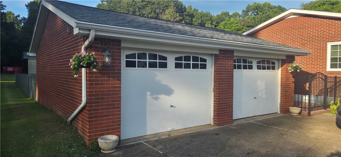 Burgettstown, Pennsylvania 15021, United States, 3 Bedrooms Bedrooms, ,3 BathroomsBathrooms,Residential,Active,187810