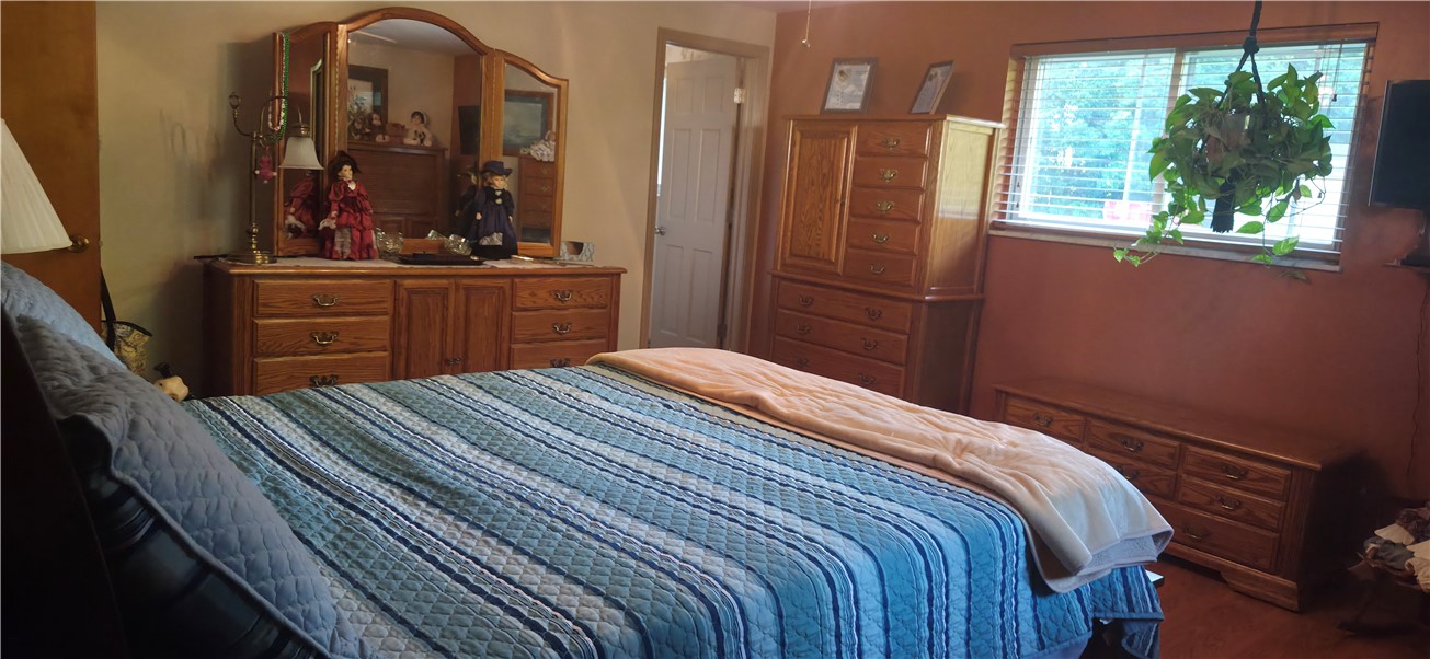 Burgettstown, Pennsylvania 15021, United States, 3 Bedrooms Bedrooms, ,3 BathroomsBathrooms,Residential,Active,187810