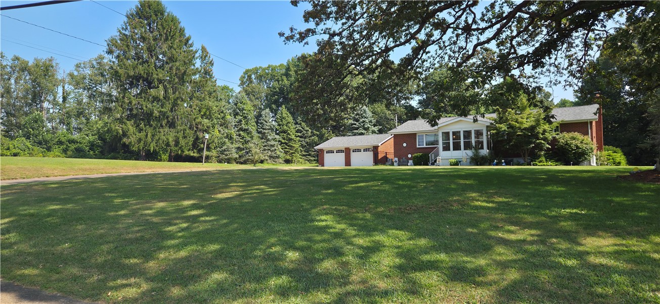 Burgettstown, Pennsylvania 15021, United States, 3 Bedrooms Bedrooms, ,3 BathroomsBathrooms,Residential,Active,187810