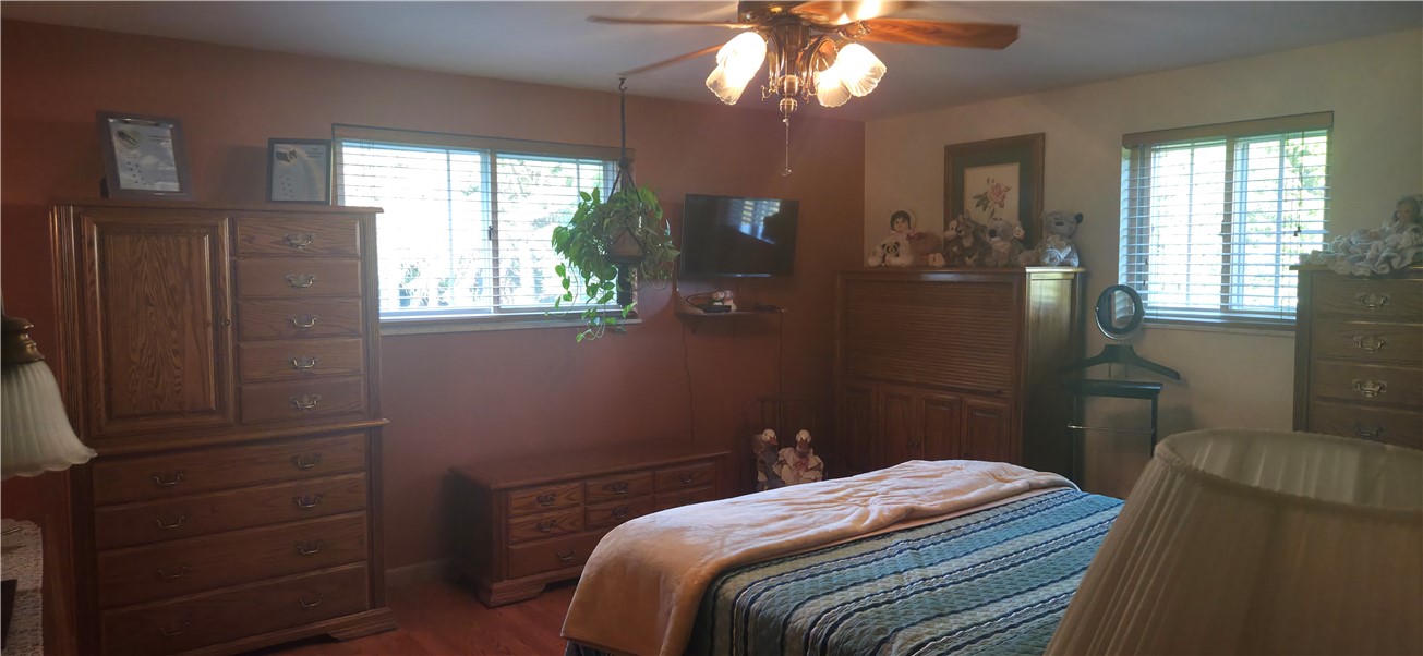 Burgettstown, Pennsylvania 15021, United States, 3 Bedrooms Bedrooms, ,3 BathroomsBathrooms,Residential,Active,187810