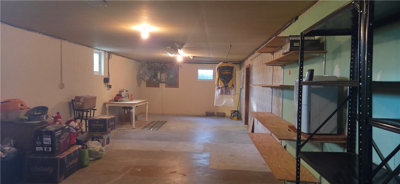 Burgettstown, Pennsylvania 15021, United States, 3 Bedrooms Bedrooms, ,3 BathroomsBathrooms,Residential,Active,187810