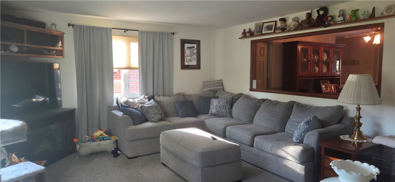 Burgettstown, Pennsylvania 15021, United States, 3 Bedrooms Bedrooms, ,3 BathroomsBathrooms,Residential,Active,187810