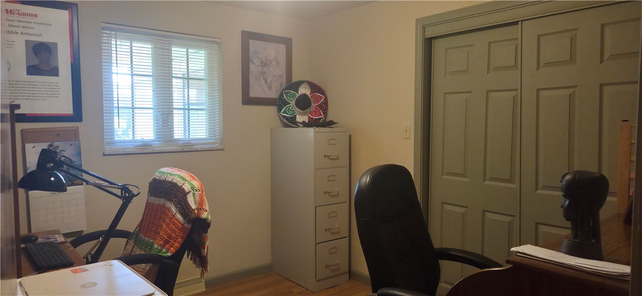 Burgettstown, Pennsylvania 15021, United States, 3 Bedrooms Bedrooms, ,3 BathroomsBathrooms,Residential,Active,187810