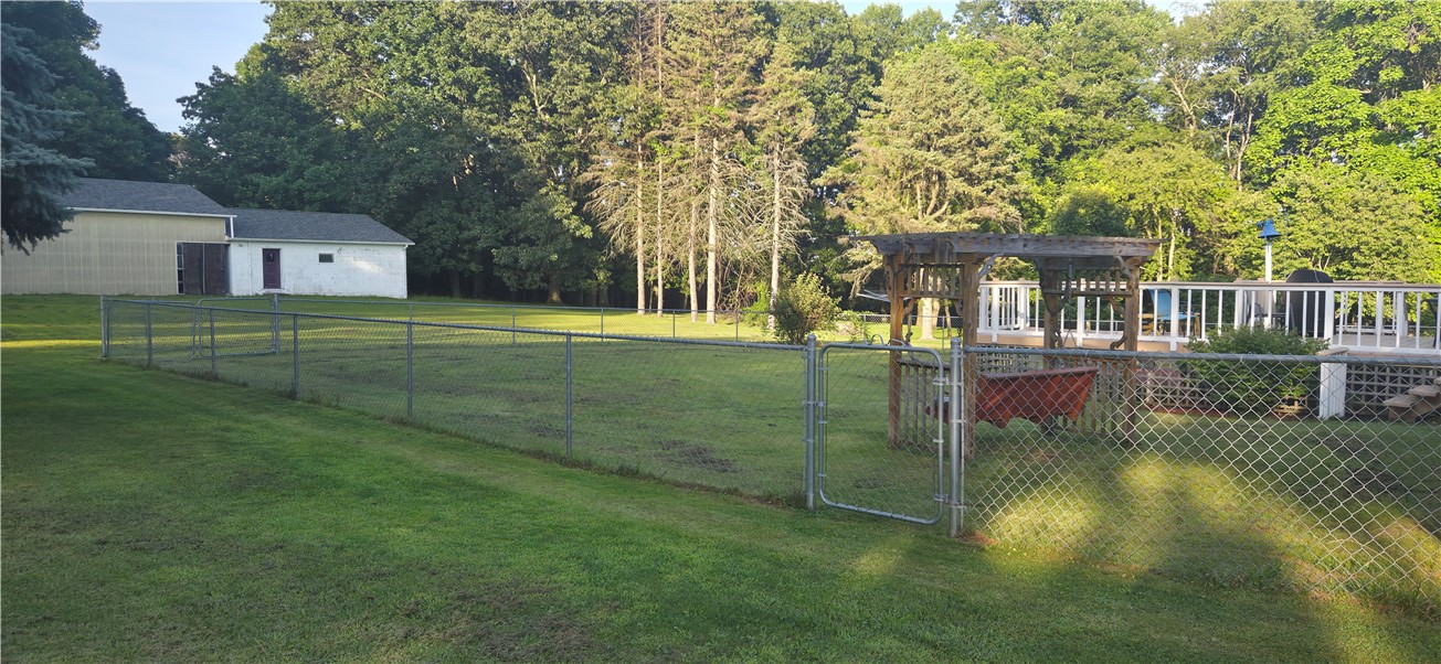 Burgettstown, Pennsylvania 15021, United States, 3 Bedrooms Bedrooms, ,3 BathroomsBathrooms,Residential,Active,187810