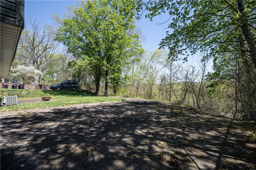 215 Wyngate Road
