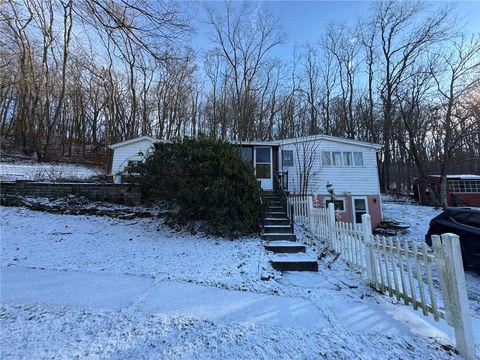 Photo of 176 Silvis Farm Rd, Greensburg, PA 15601 (MLS # 1733621)