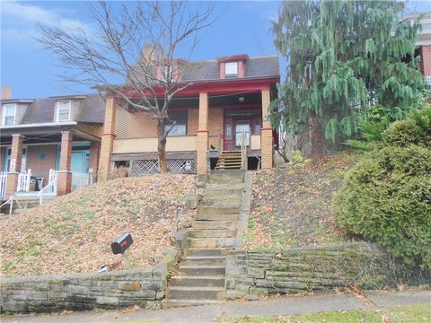 Homes For Sale - 938 Saint Anne St St<br/> Castle Shannon, PA 15234