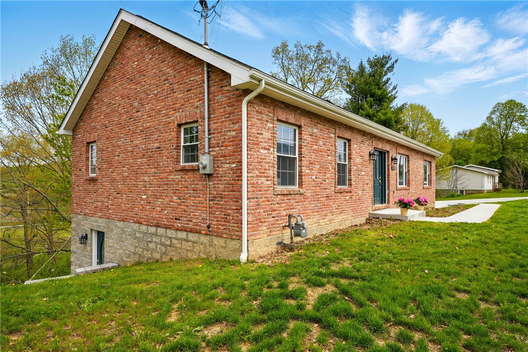 958 Cliff Mine Rd Rd, Coraopolis, Pennsylvania image 26