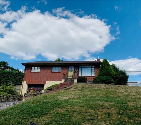 125 Revere Dr Pleasant Hills PA 15236