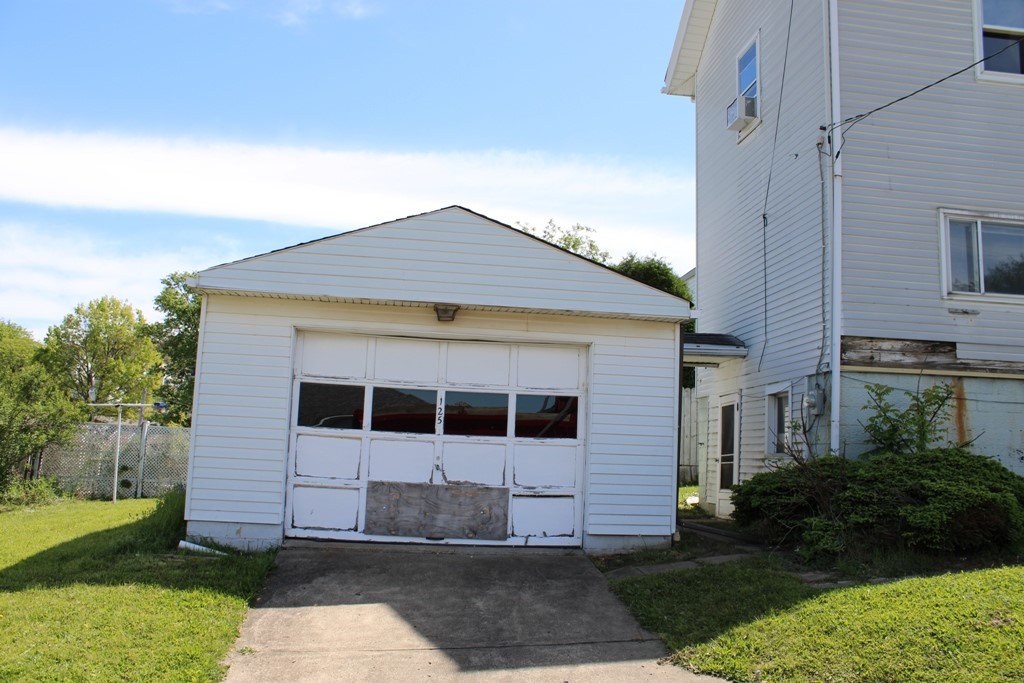 125 Buttonwood Ave