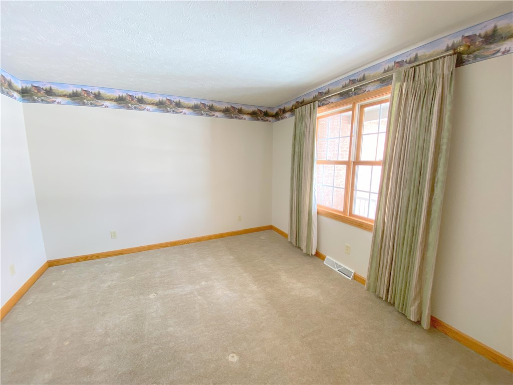 Slippery Rock Twp - But, Pennsylvania 16057, United States, 3 Bedrooms Bedrooms, ,2 BathroomsBathrooms,Residential,Contingent,1450