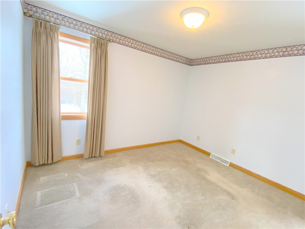 Slippery Rock Twp - But, Pennsylvania 16057, United States, 3 Bedrooms Bedrooms, ,2 BathroomsBathrooms,Residential,Contingent,1450