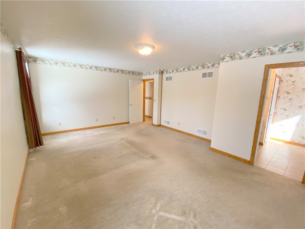 Slippery Rock Twp - But, Pennsylvania 16057, United States, 3 Bedrooms Bedrooms, ,2 BathroomsBathrooms,Residential,Contingent,1450