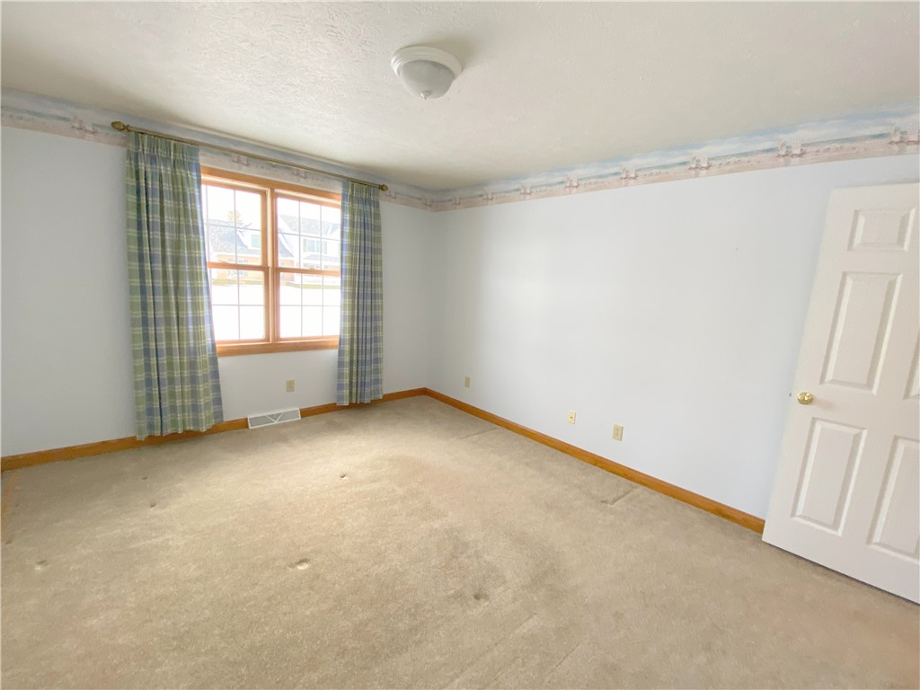 Slippery Rock Twp - But, Pennsylvania 16057, United States, 3 Bedrooms Bedrooms, ,2 BathroomsBathrooms,Residential,Contingent,1450