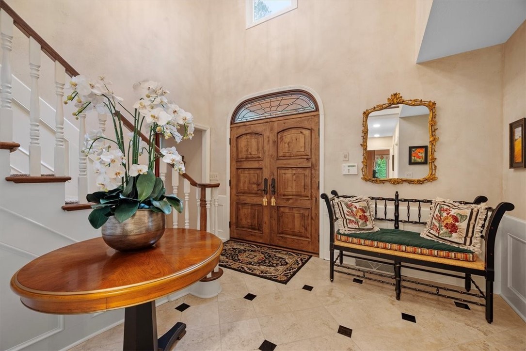 25 Oak Knoll Dr
