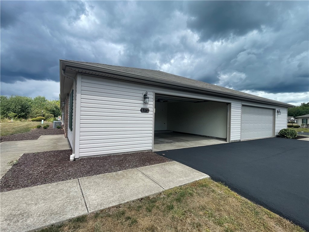 137 Arlington Dr 137