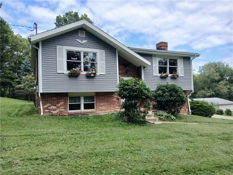 Homes For Sale - 429 Dairy Farm Rd Rd<br/> Allegheny Twp, PA 15068