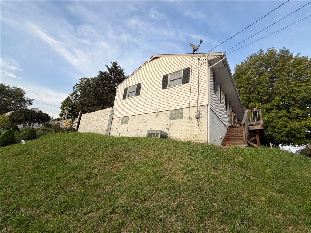109 Sarah St