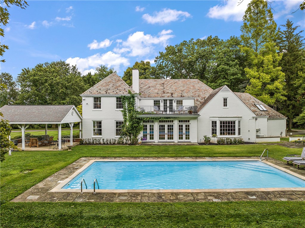 879 Blackburn Road