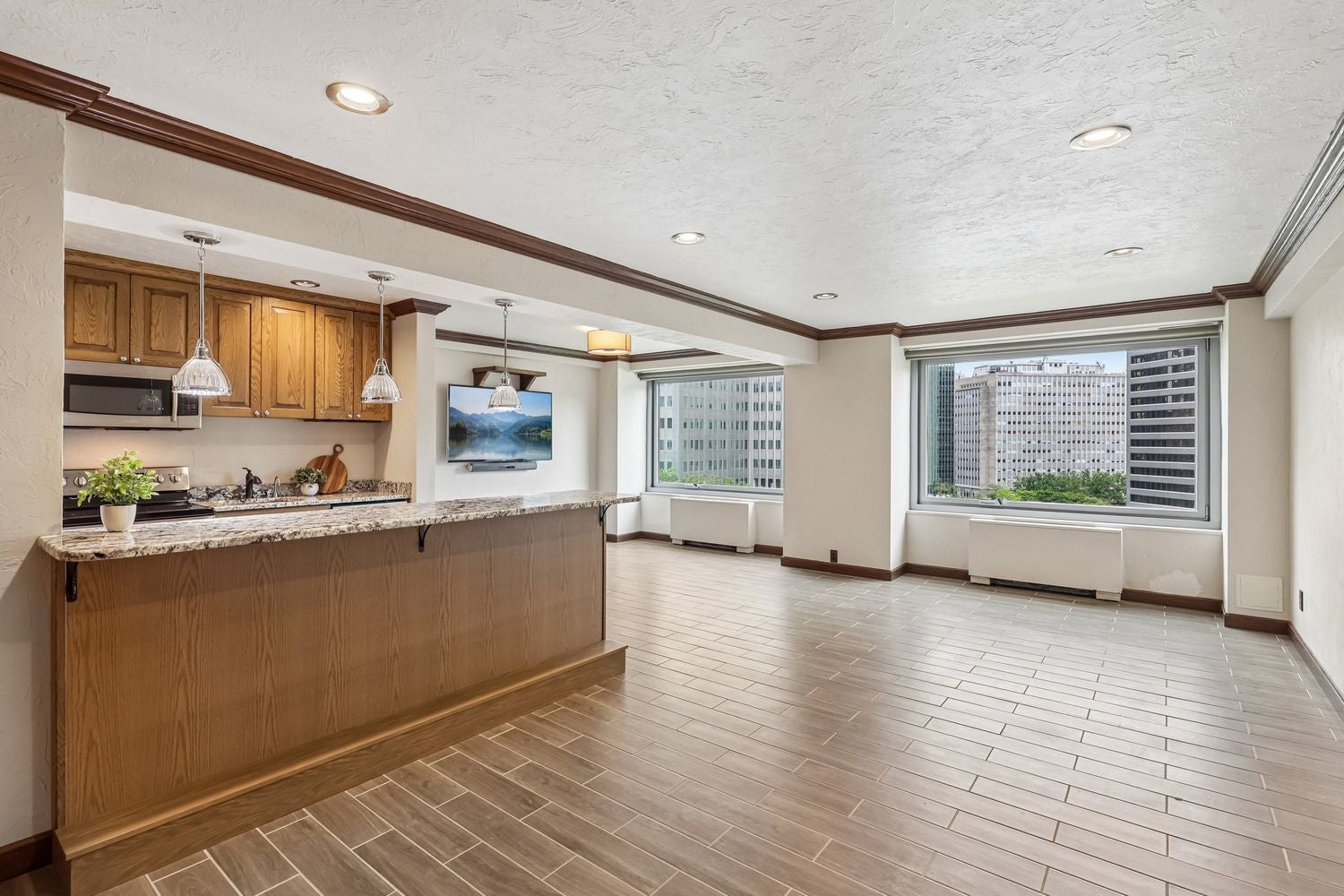 320 Fort Duquesne Boulevard 9N