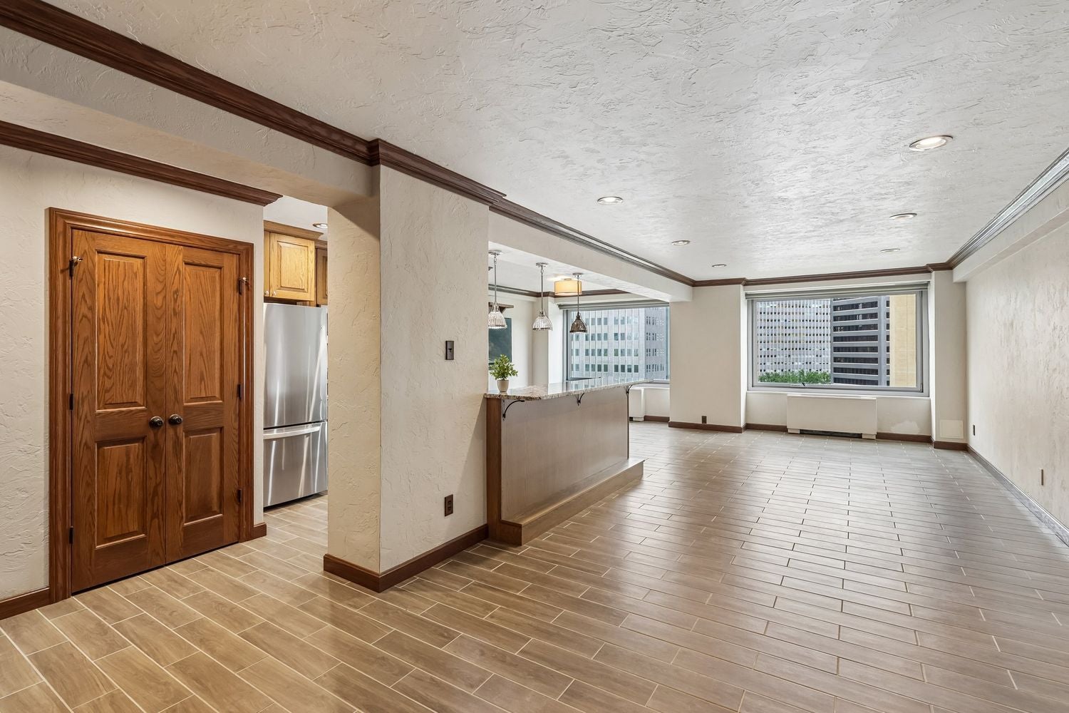 320 Fort Duquesne Boulevard 9N