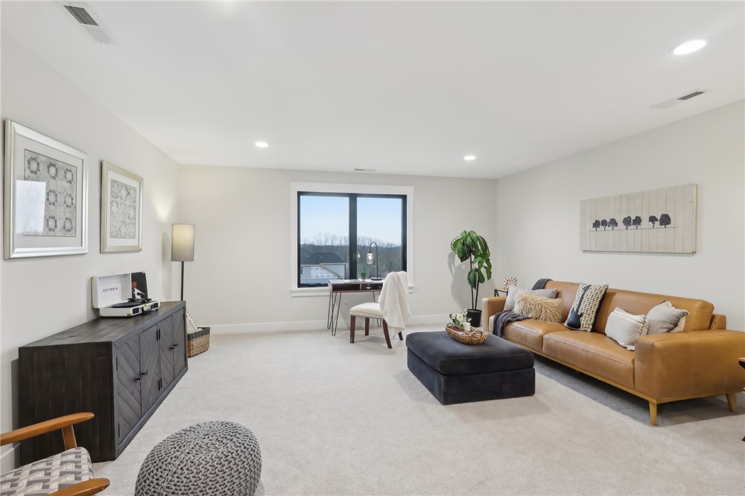 Marshall, Pennsylvania 15005, United States, 5 Bedrooms Bedrooms, ,6 BathroomsBathrooms,Residential,Active,79680