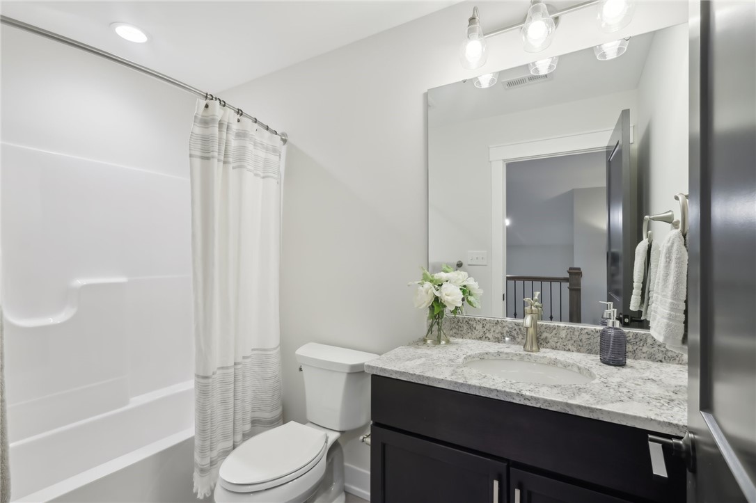 Marshall, Pennsylvania 15005, United States, 5 Bedrooms Bedrooms, ,6 BathroomsBathrooms,Residential,Active,79680